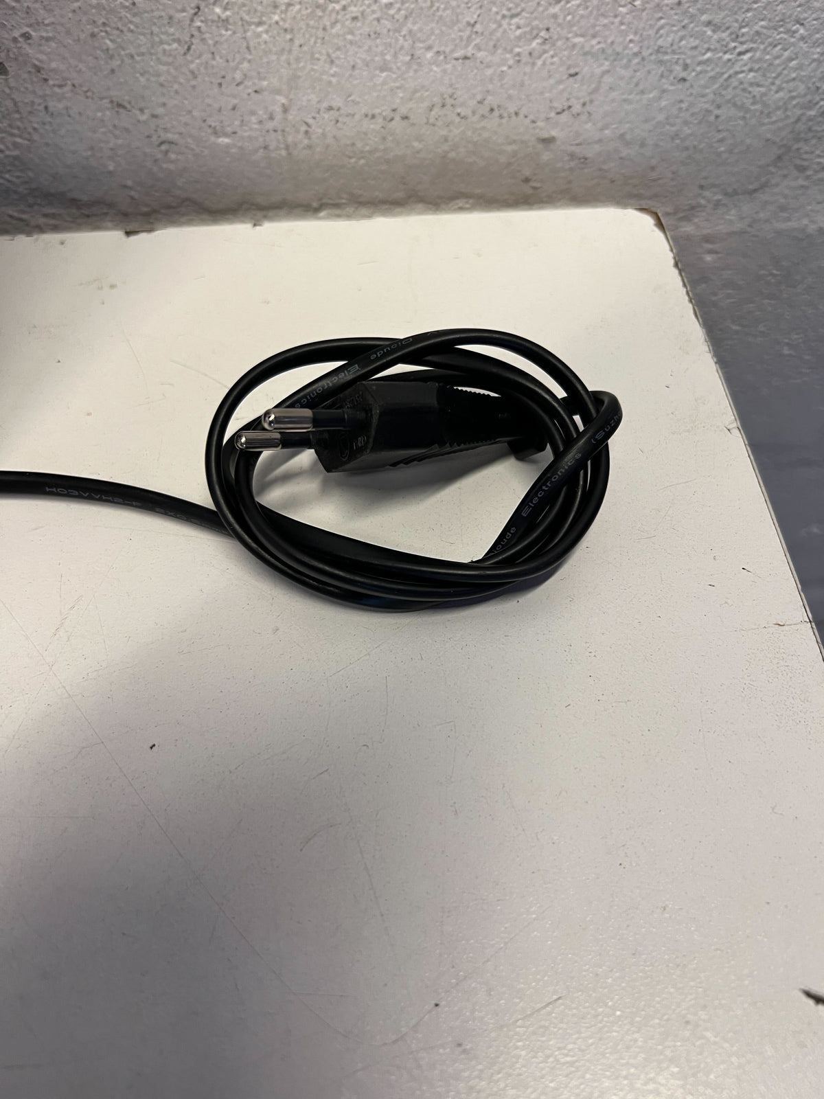 VILLAON 32inch TV - Ready for Entertainment