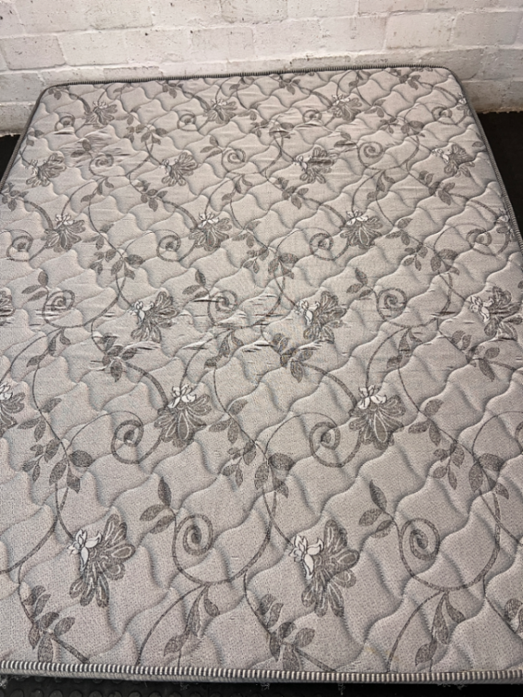 Queen Mattress with Floral Quilt Cover - Minor Surface Snags - 2ndhandwarehouse.com