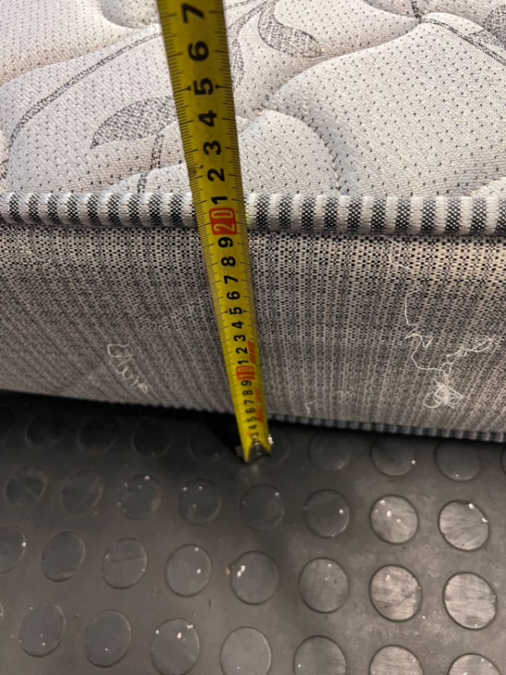 Queen Mattress with Floral Quilt Cover - Minor Surface Snags - 2ndhandwarehouse.com