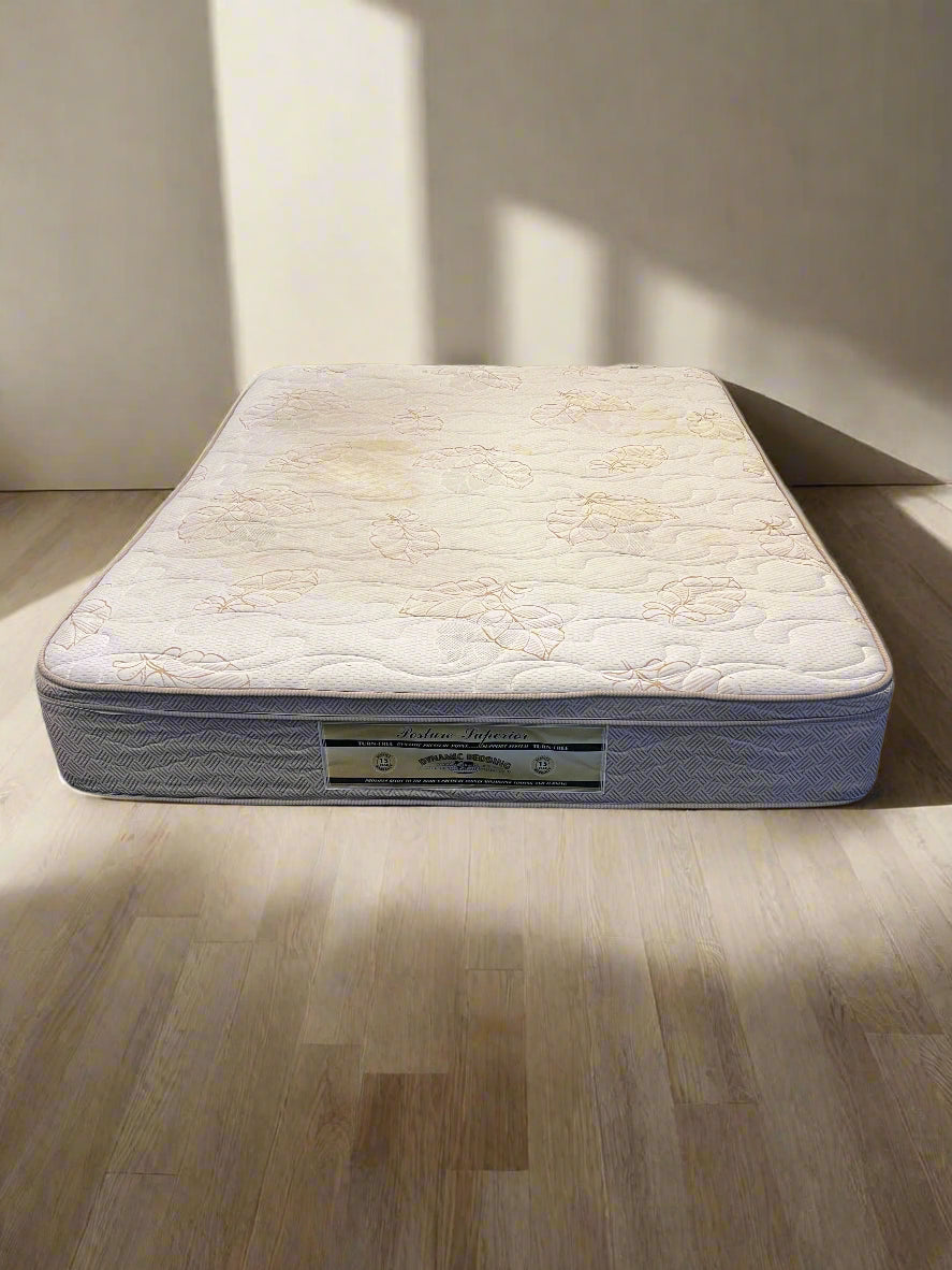 Queen-Sized Dynamic Bed Mattress – Slight Stains, Excellent Support