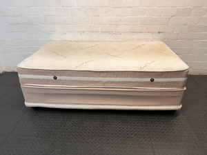 Restonic Gold Deluxe 3/4 Bed Base Set — Staining on Mattress Surface