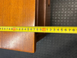 Retro Wood Finish Dressing Table with Tri-Fold Mirror — Fair Used C - 2ndhandwarehouse.com