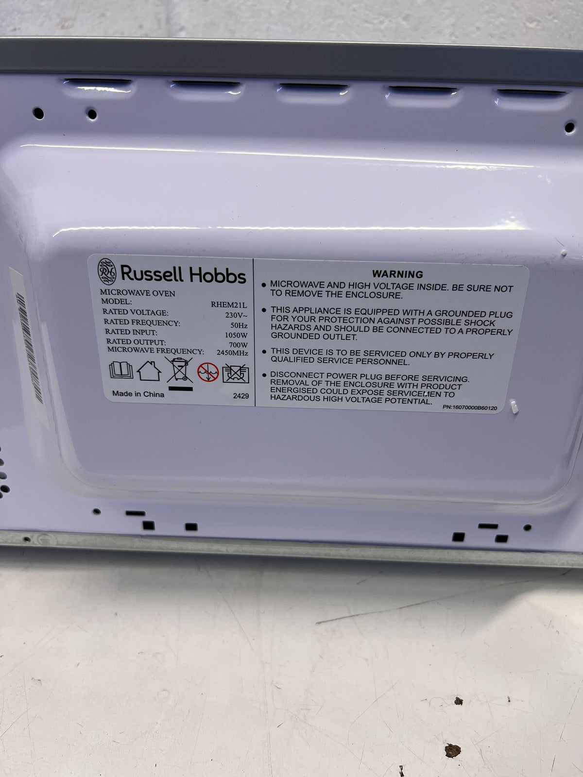 Russell Hobbs Silver Digital Microwave - Pre-Loved Kitchen Essential