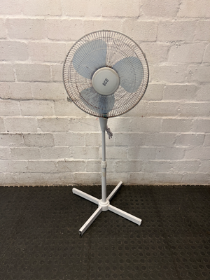 SCE White Pedestal Standing Fan — Working with Heavy Wear and Rust on Guard