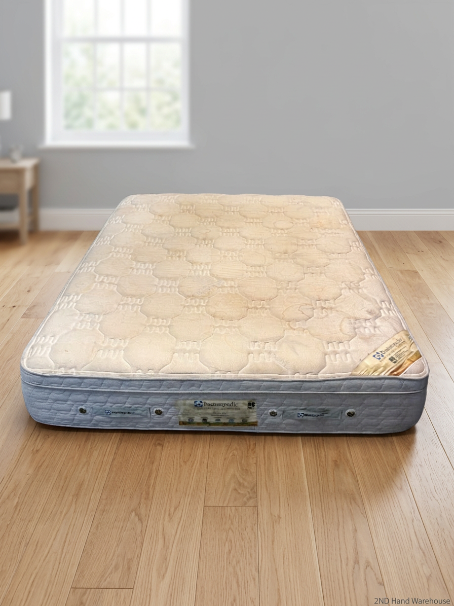 Sealy Posturepedic Crown Jewel Bamboo Queen Mattress — Surface Discolouration