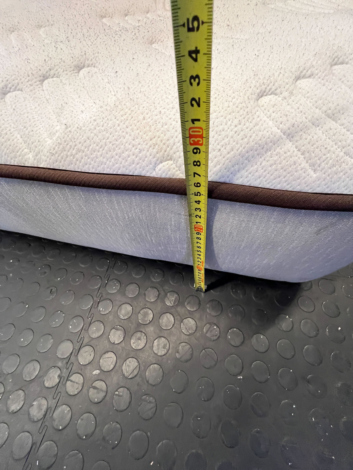 Second-Hand Queen Size Mattress with Minor Stains - Comfort Plus
