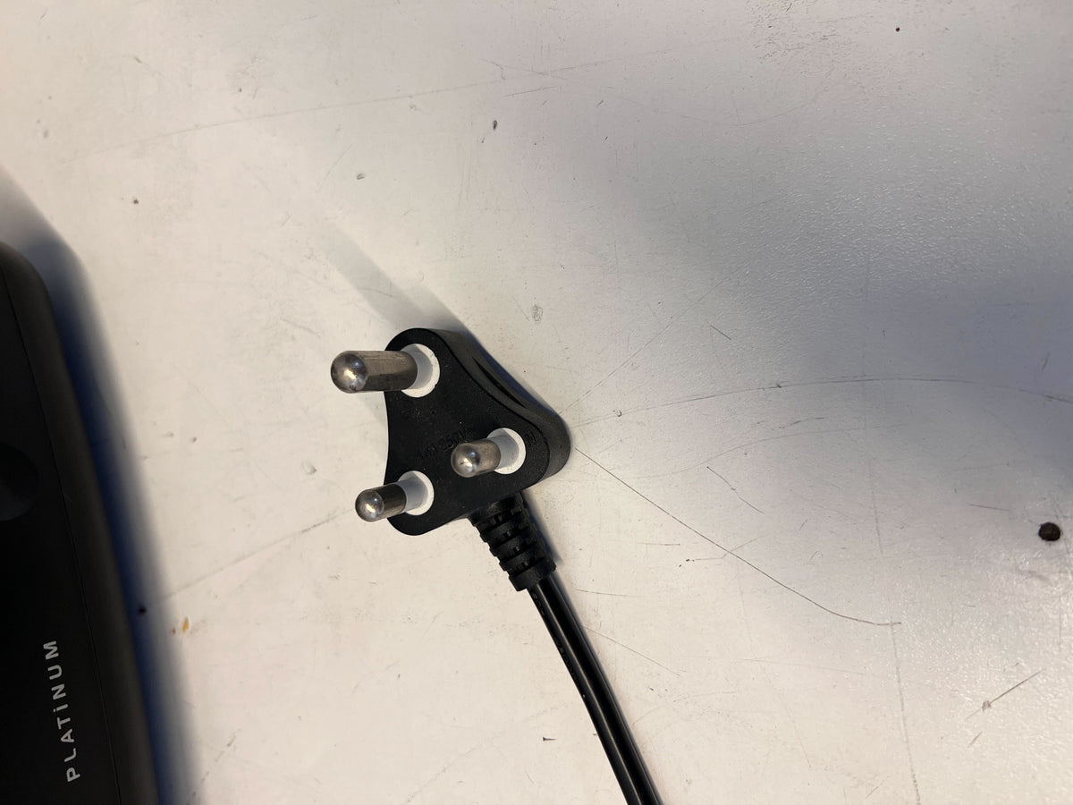 Sleek Black 2-Slice Toaster – Perfect Breakfast Companion