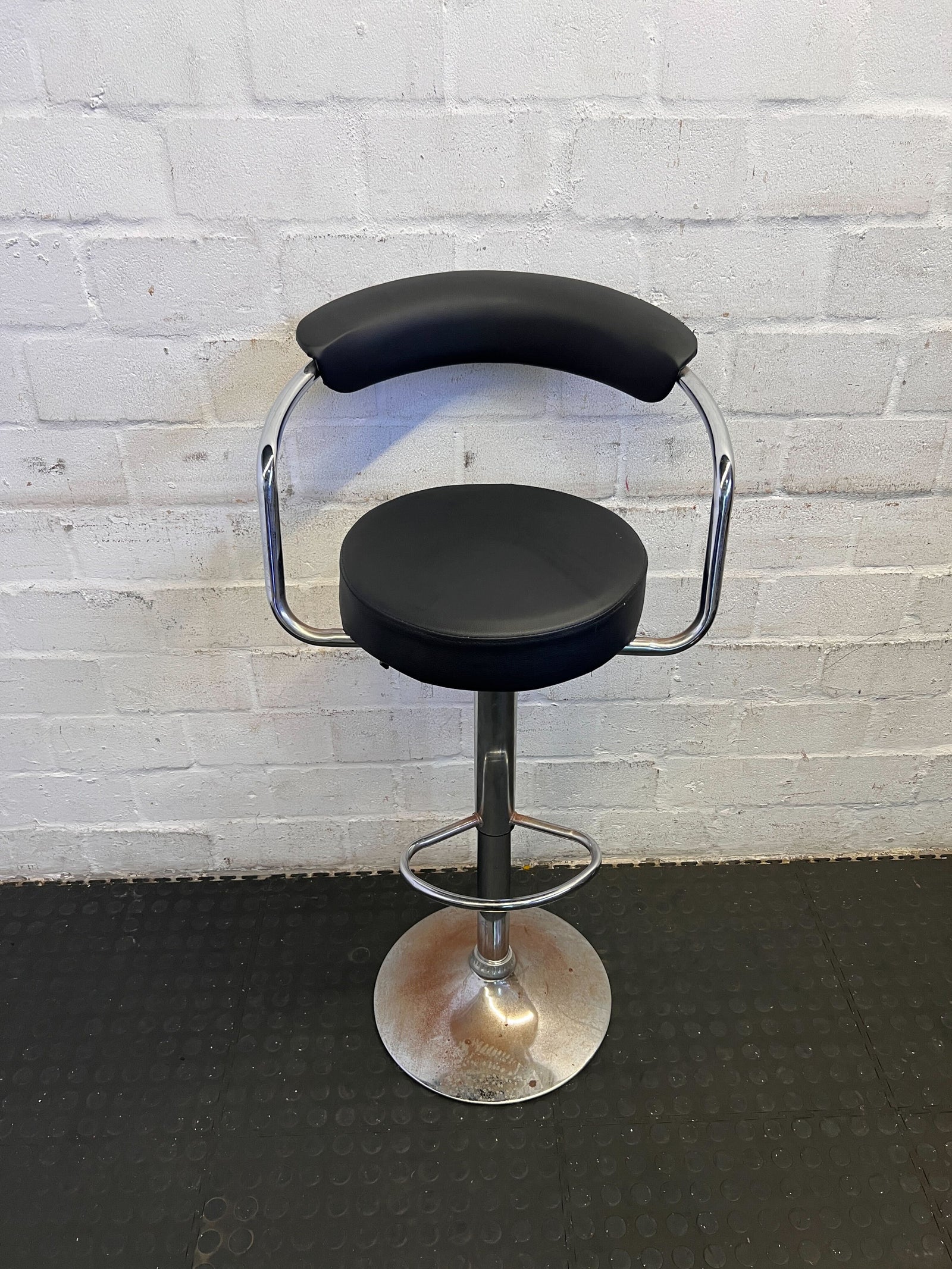 Sleek Black Bar Stool with Chrome Base – Minor Wear