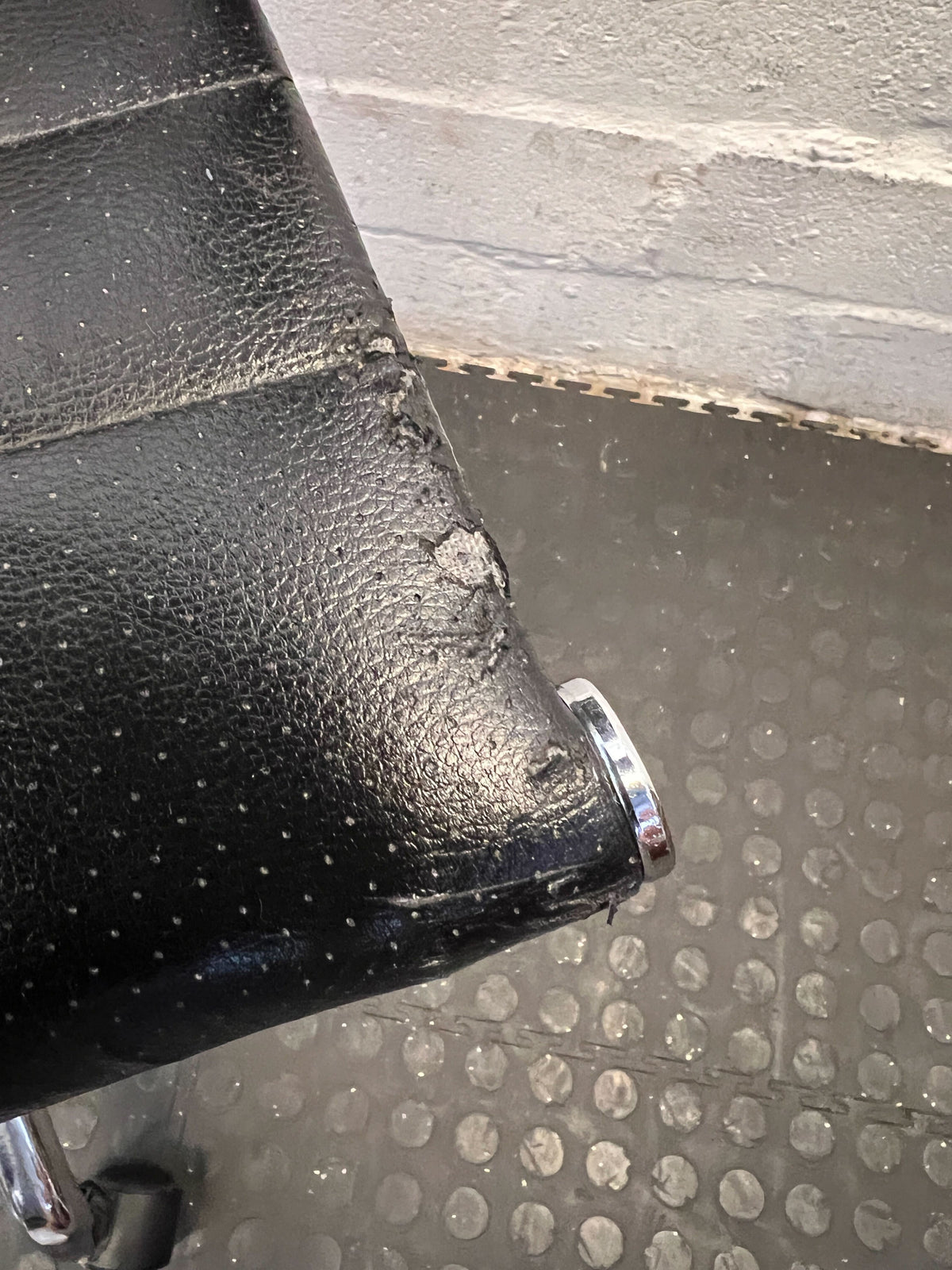 Sleek Black Office Chair with Chrome Accents – Minor Wear