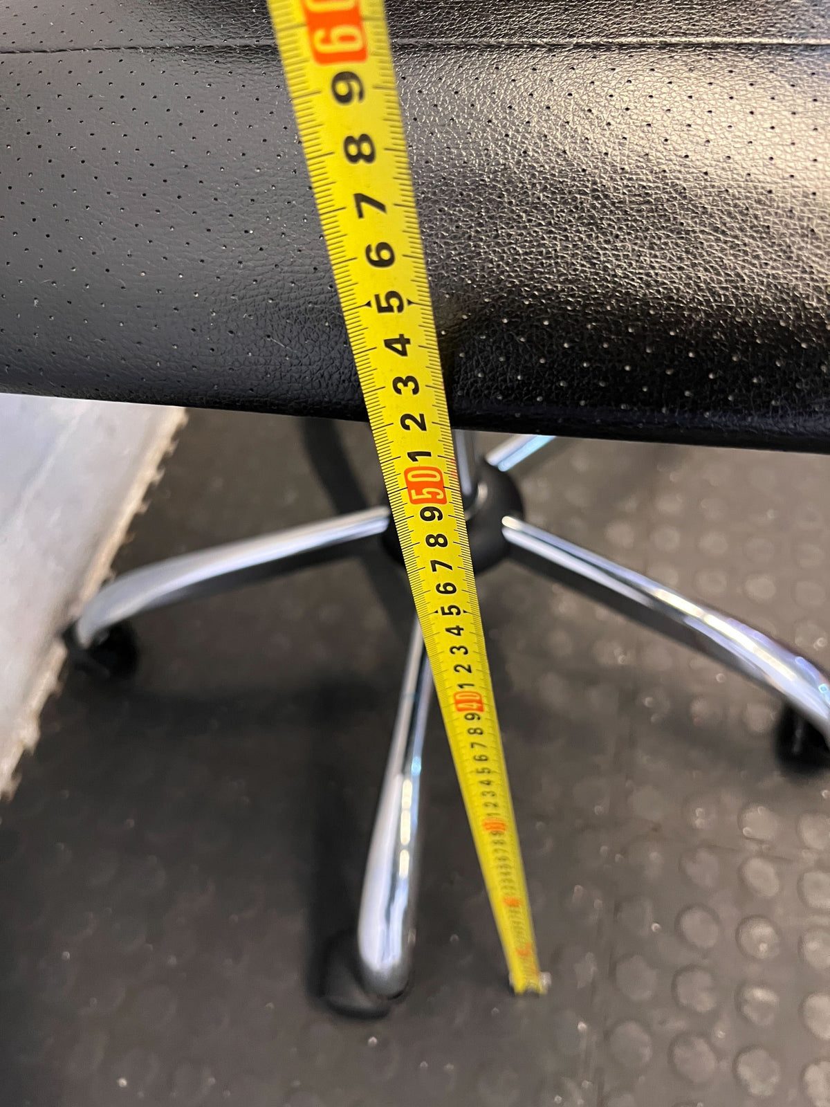 Sleek Black Office Chair with Chrome Accents – Minor Wear