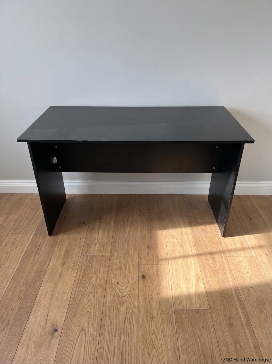 Sleek Minimalist Black Office Desk - 2ndhandwarehouse.com