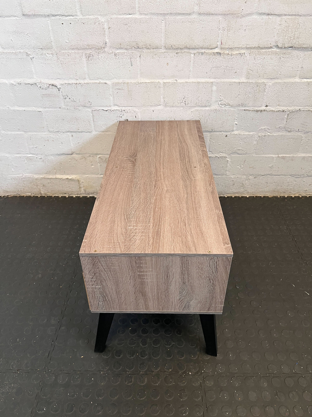 Sleek Oak Wood TV Stand with Black Legs - Minor Scratches - REDUCED