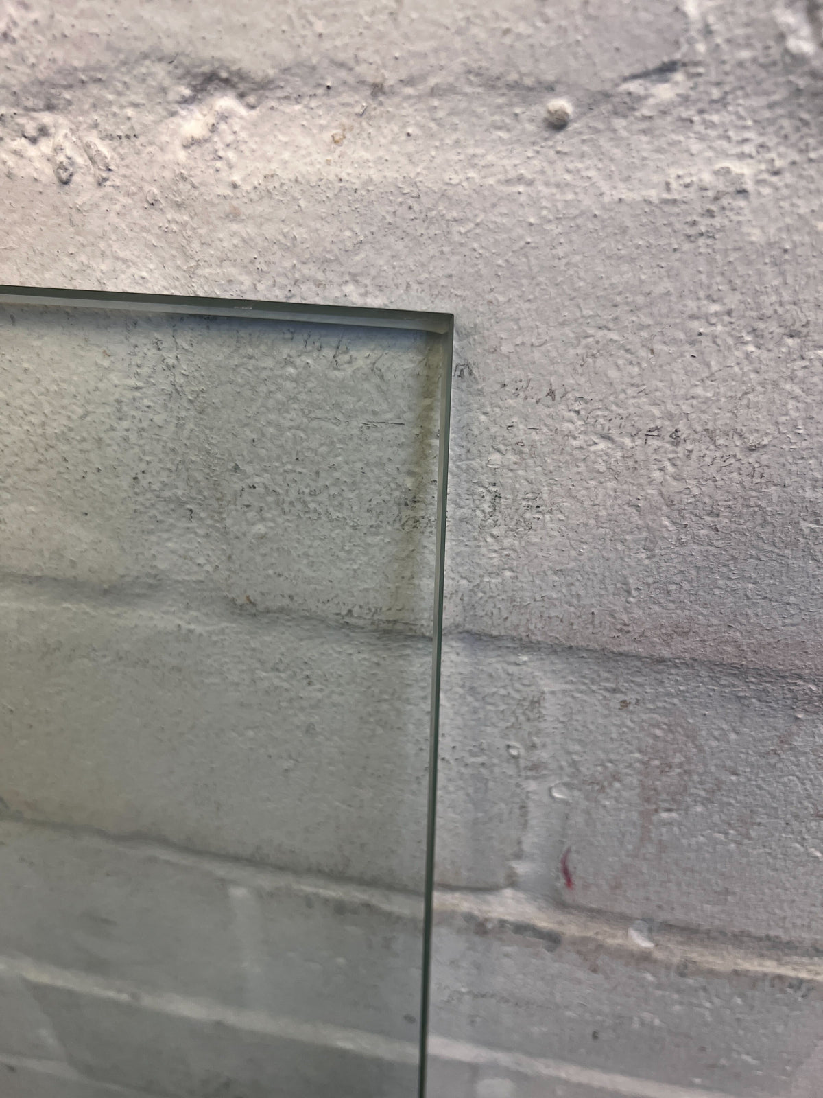 Sleek Rectangular Tempered Glass Shelf - Excellent Condition - 2ndhandwarehouse.com