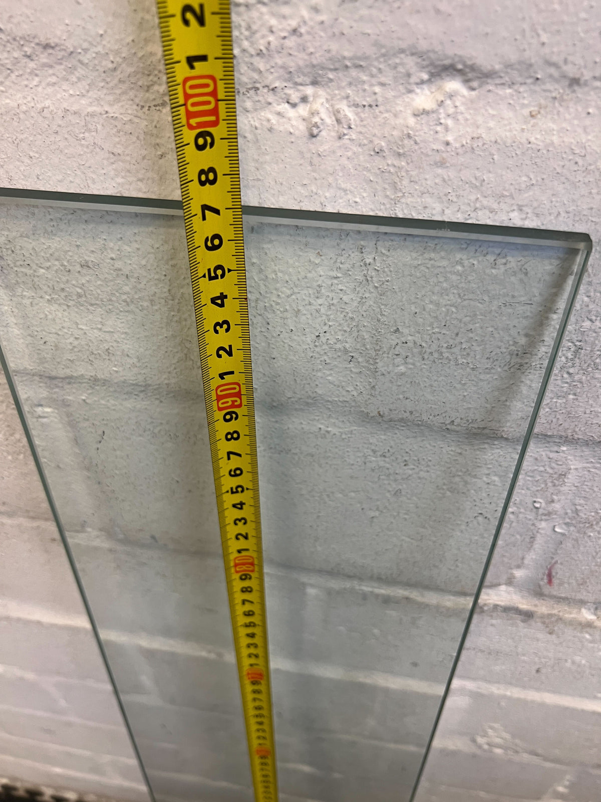 Sleek Rectangular Tempered Glass Shelf - Excellent Condition - 2ndhandwarehouse.com