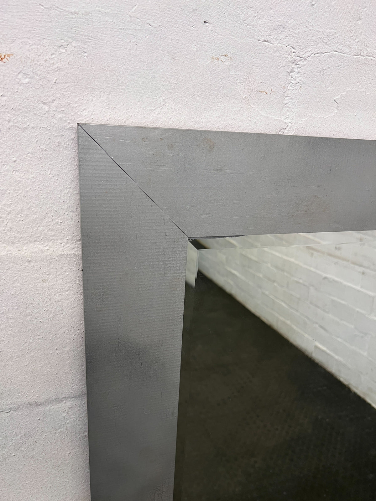 Sleek Silver Framed Wall Mirror Bevelled– Minimalist Style, Minor Scratches 133 x 102cm