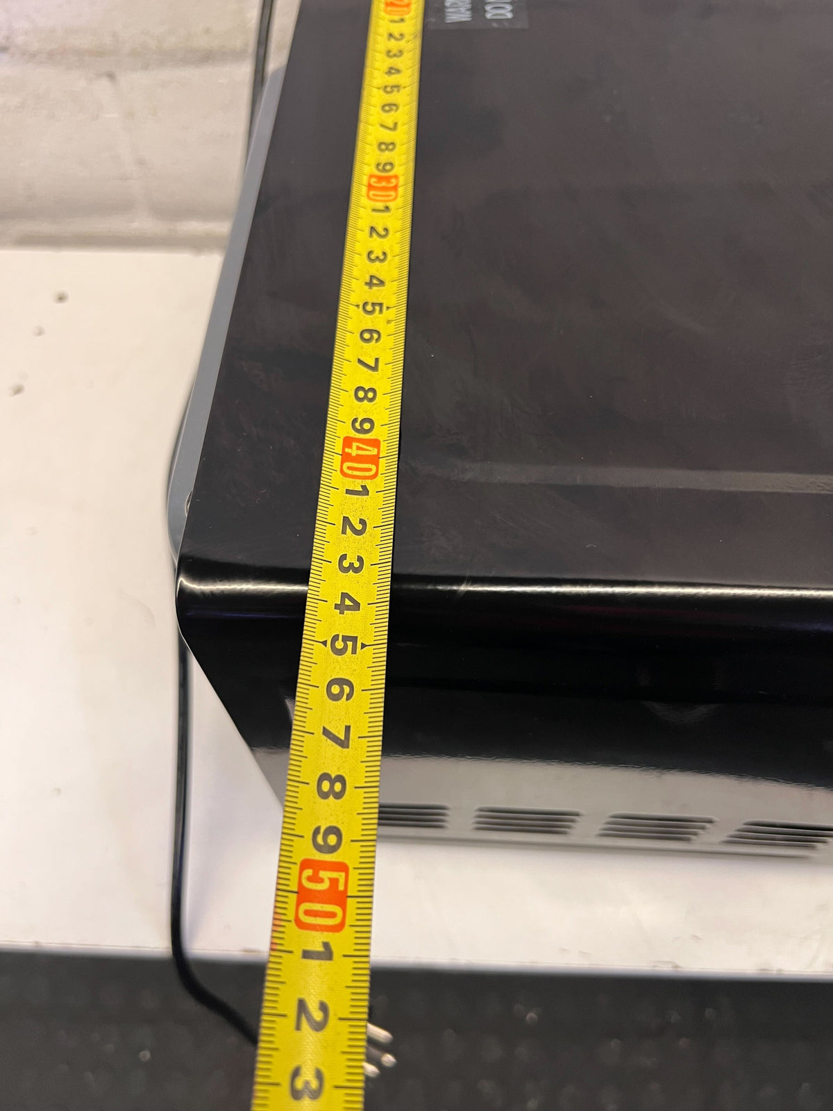 Sleek Silver Microwave Oven - Modern Kitchen Essential