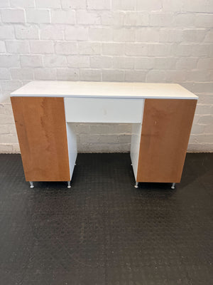 Sleek White Desk with Storage - Ideal for Office or Study ✨