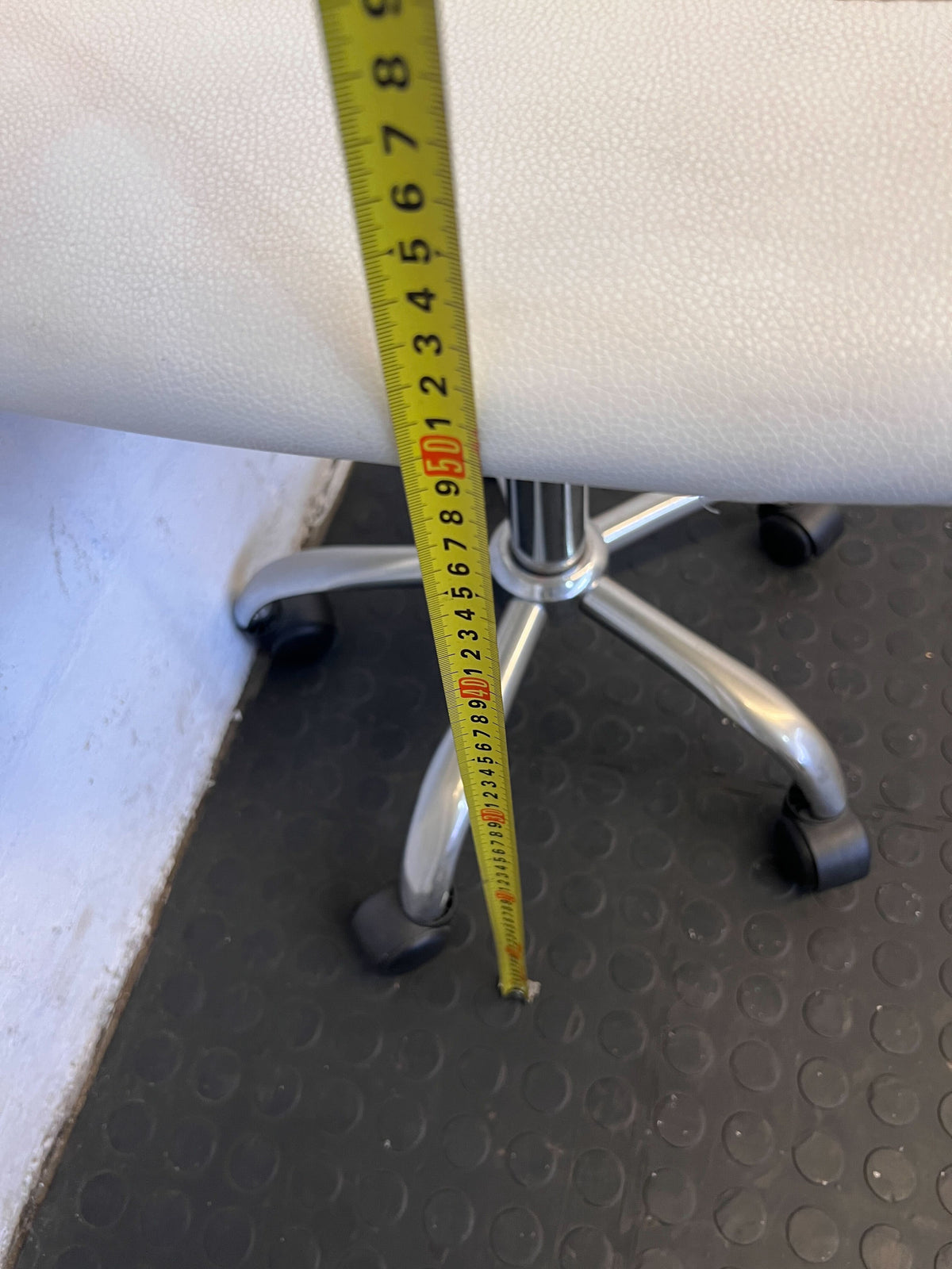 Sleek White Faux Leather Office Chair with Chrome Base – Minor Marks