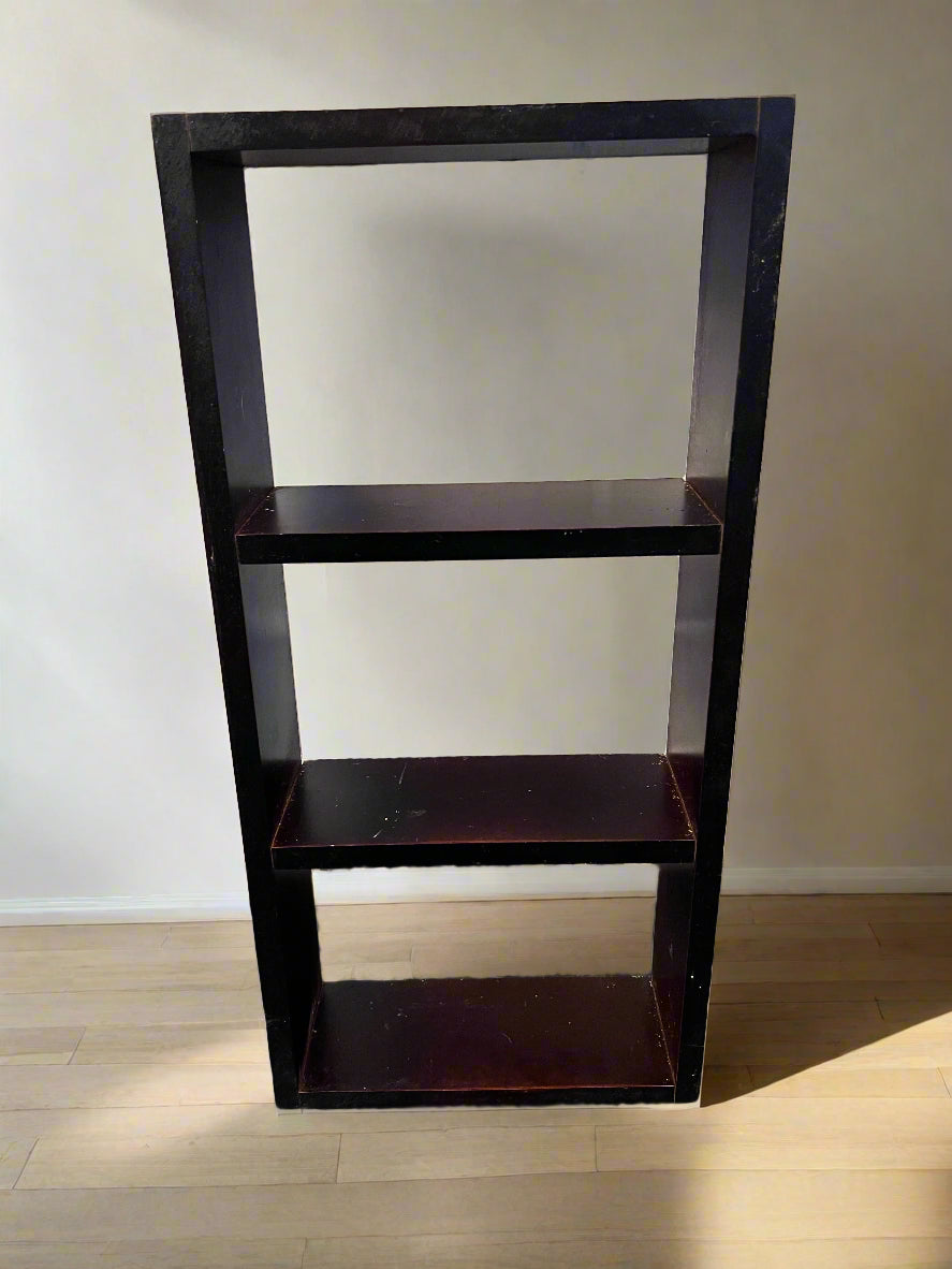 Small wall shelving - Minor Wear