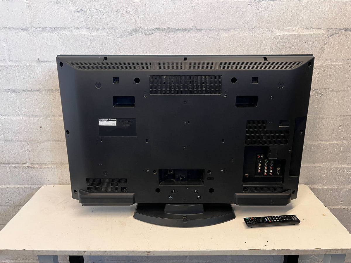 Sony Bravia 40" LED TV with Remote - Minor Scratches