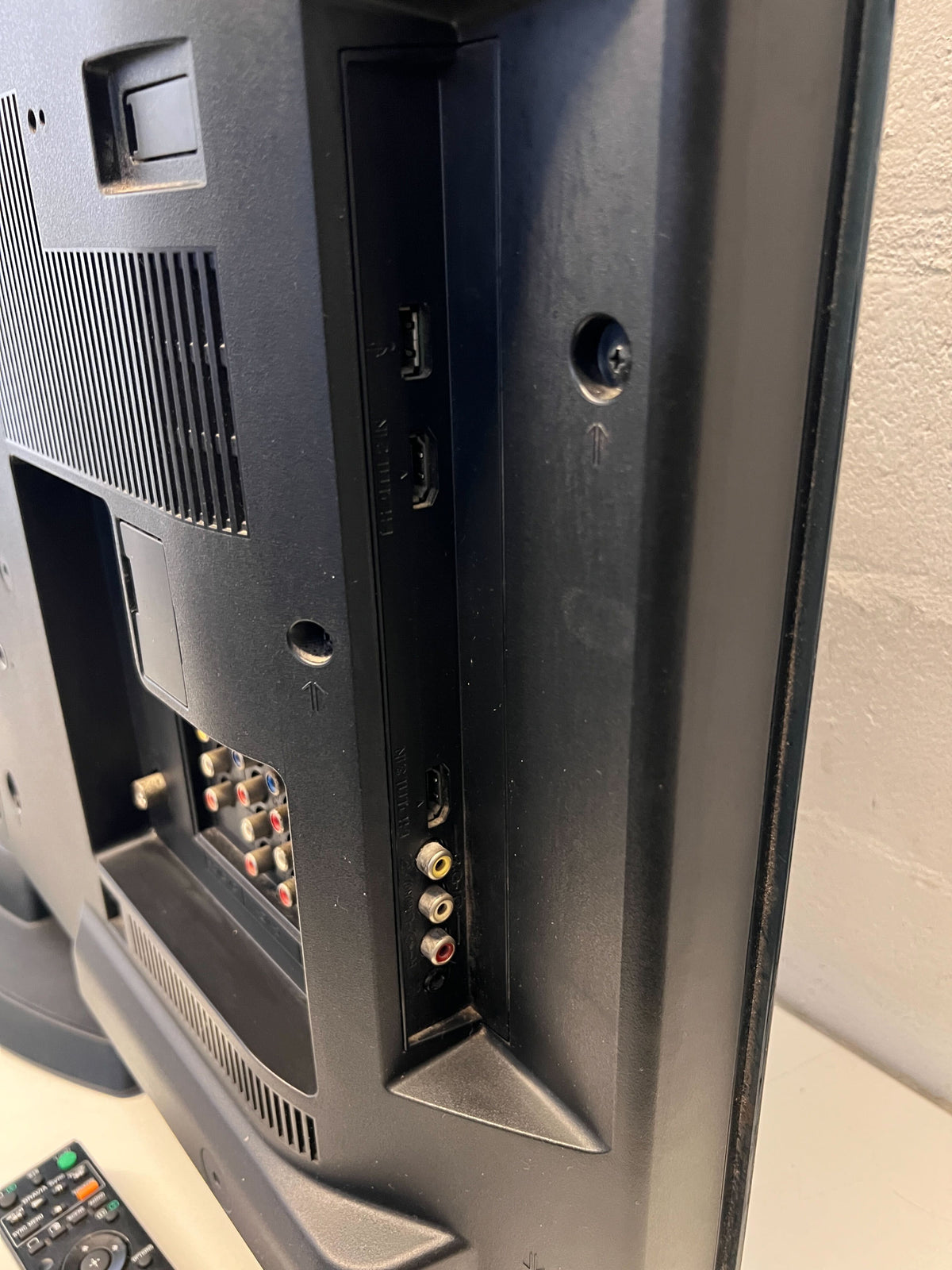 Sony Bravia 40" LED TV with Remote - Minor Scratches