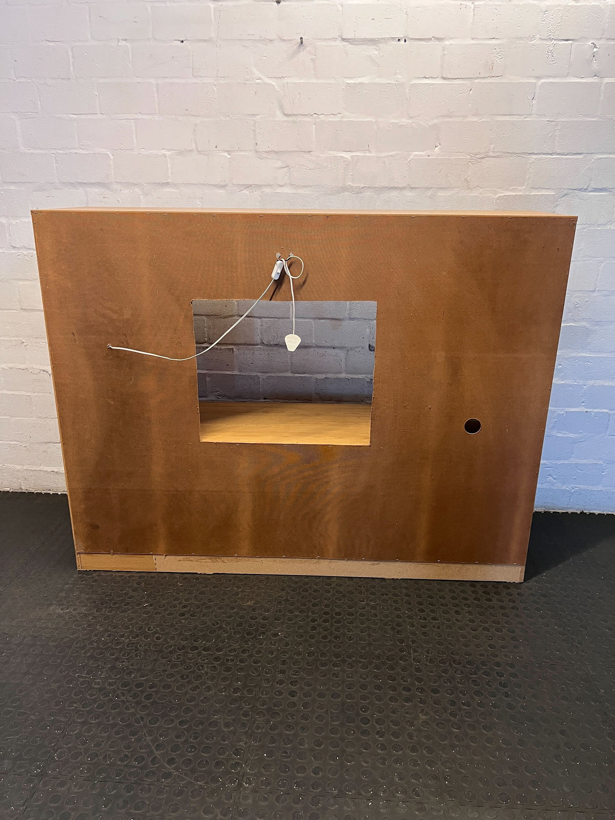 Spacious Light Wood Entertainment & Display Unit