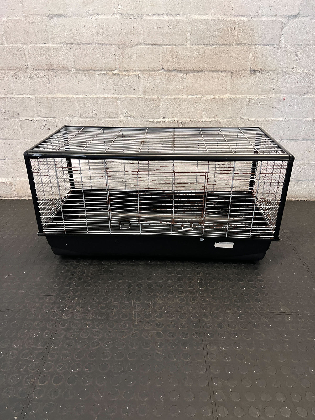 Spacious & Secure Pet / Small Animal Cage - Some rusting - 2ndhandwarehouse.com