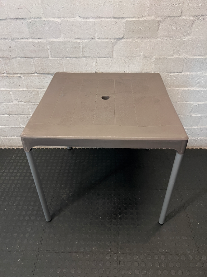Square Plastic Garden Table - Mild Stains & Marks - 2ndhandwarehouse.com