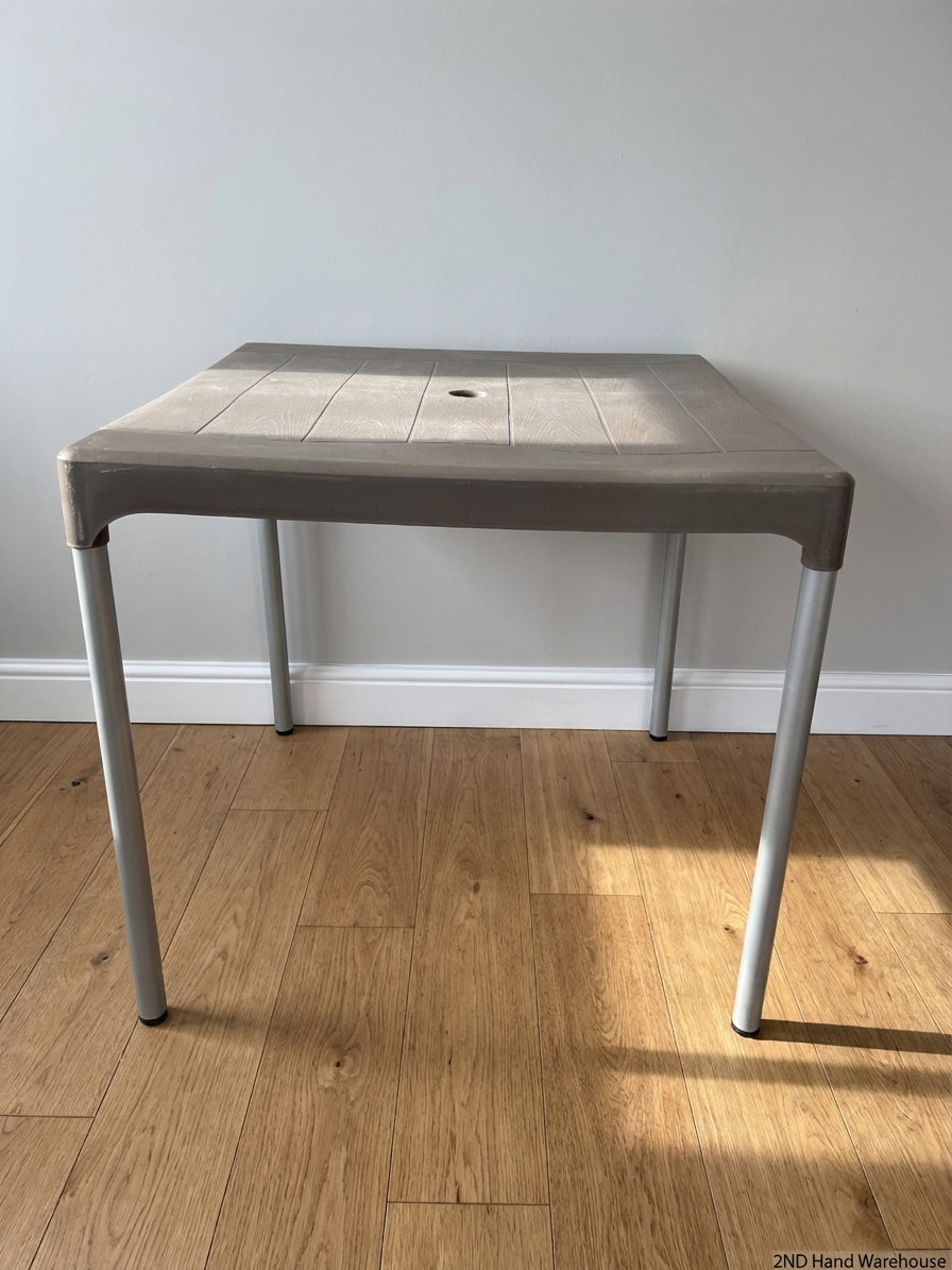 Square Plastic Garden Table - Mild Stains & Marks - 2ndhandwarehouse.com