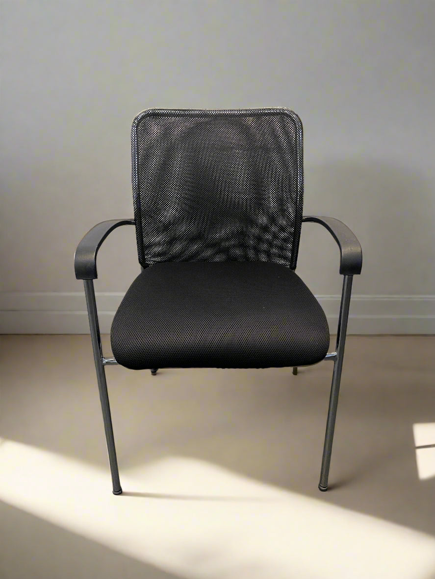 Stylish Black Mesh Office Chair with Armrests