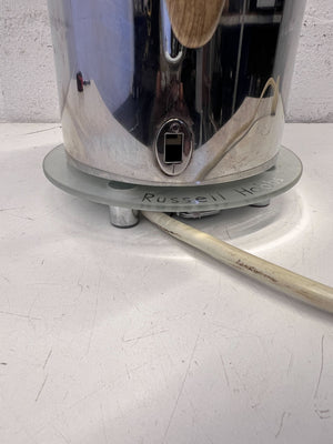 Stylish Chrome Russell Hobbs Electric Kettle – Minor Scratches