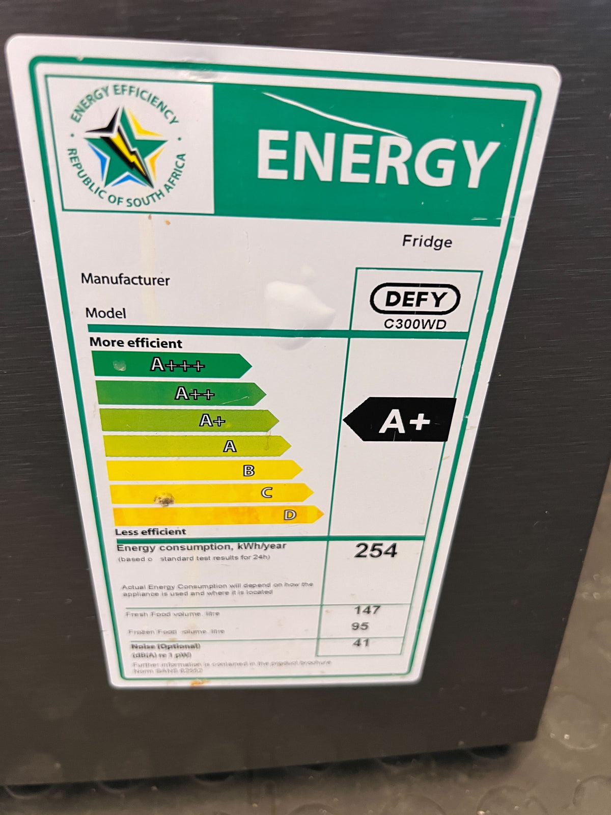 Stylish Defy Stainless Steel Fridge - Water Despenser Is Not Functional - REDUCED