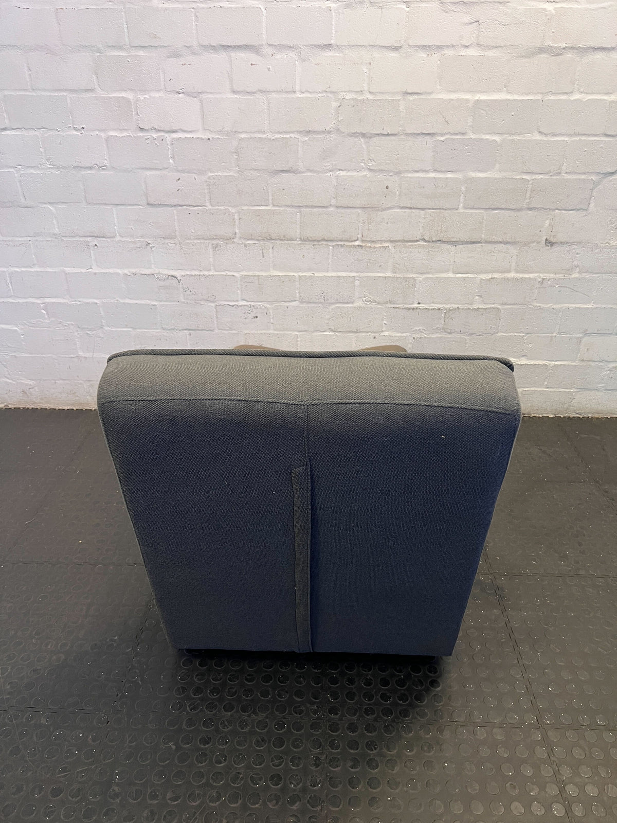 Stylish Grey Fabric Chaise Lounge with Minor Wear