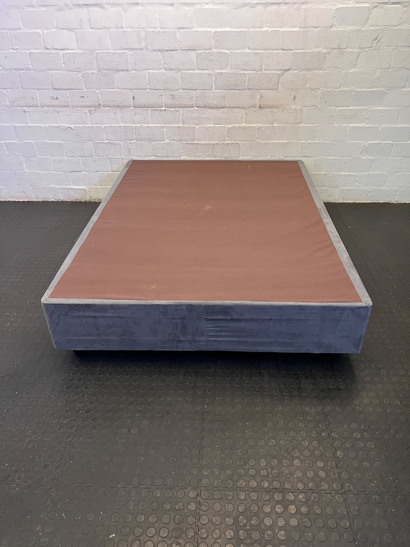 Stylish Grey Velvet Double Bed Base with Minor Wear - Modern Design