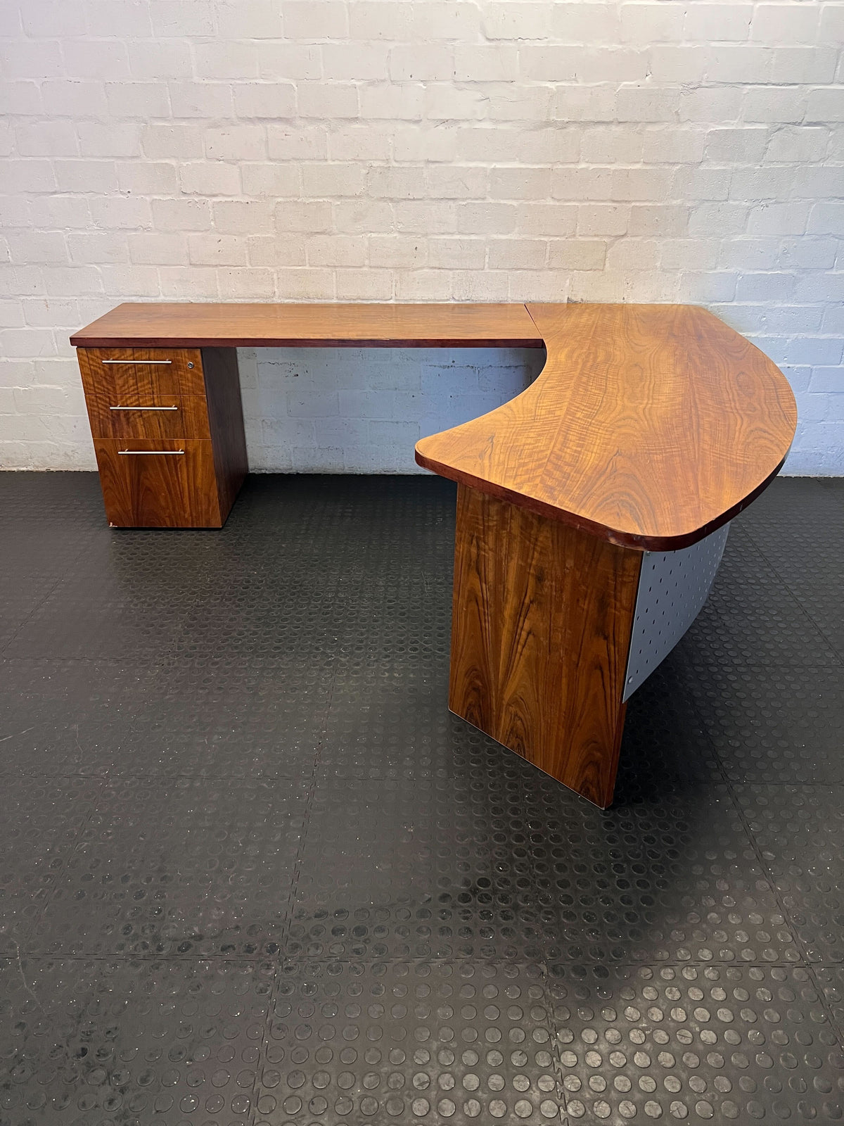 Stylish L-Shaped Wooden Office Desk with Drawers - 2ndhandwarehouse.com