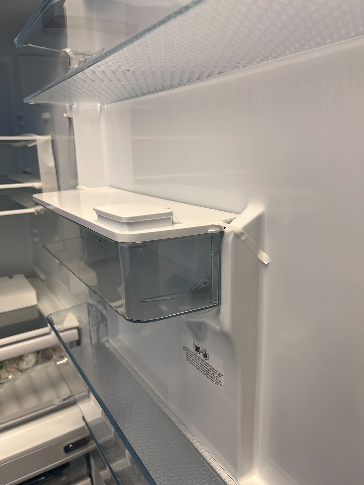 Stylish Silver Hisense Fridge with Water Dispenser – Minor Scratches