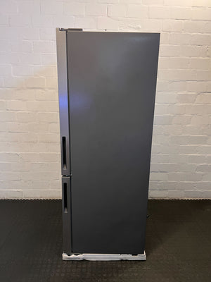 Stylish Silver Hisense Fridge with Water Dispenser – Minor Scratches