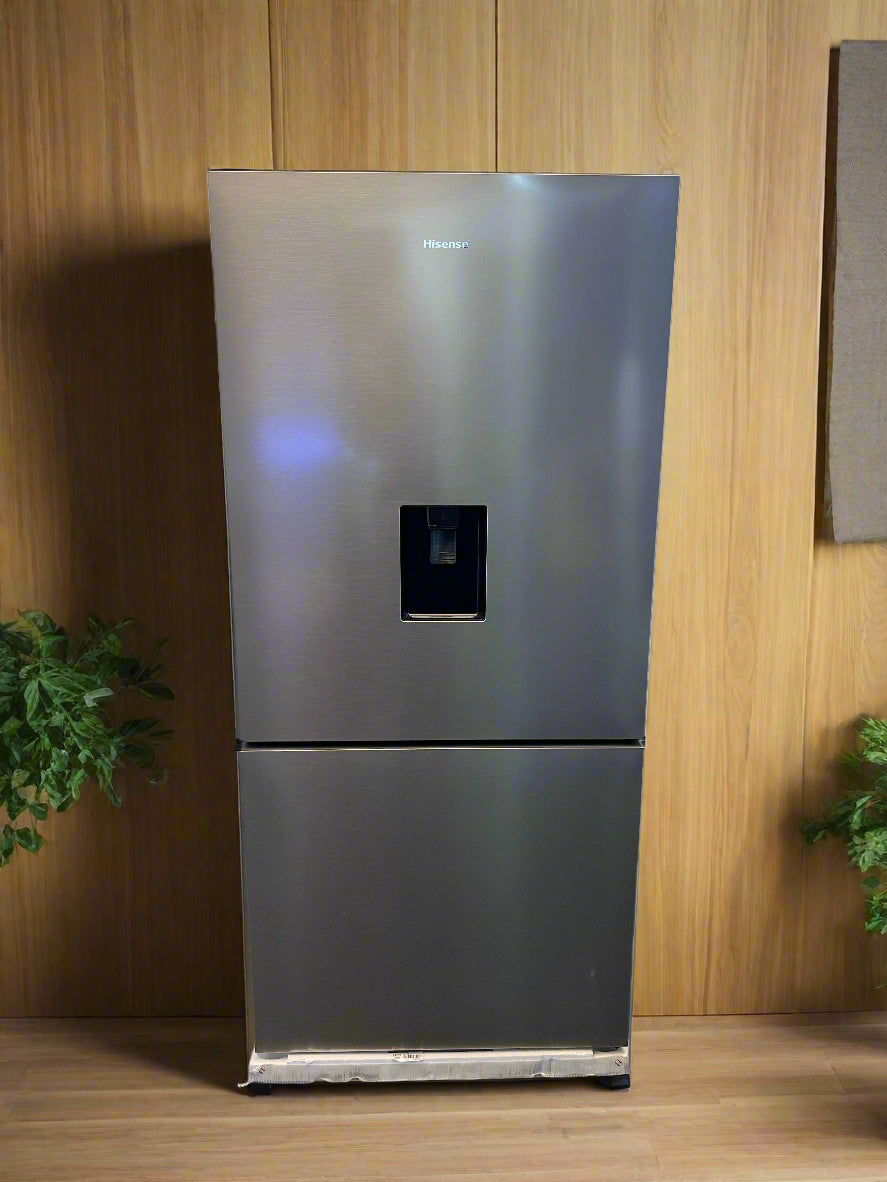 Stylish Silver Hisense Fridge with Water Dispenser – Minor Scratches