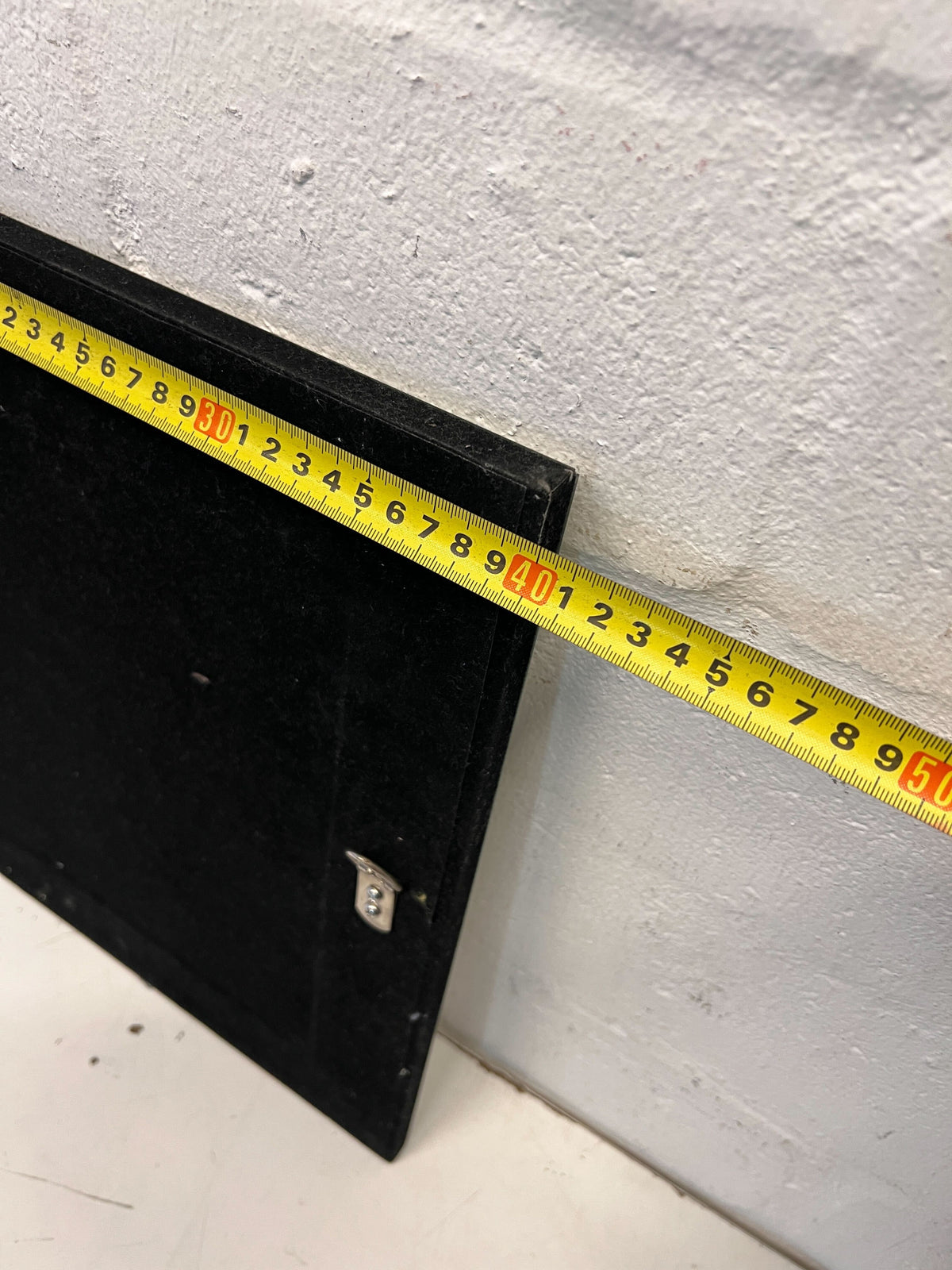 Stylish Square Mirror with Geometric Design - Minor Scratches - 40cm - 2ndhandwarehouse.com