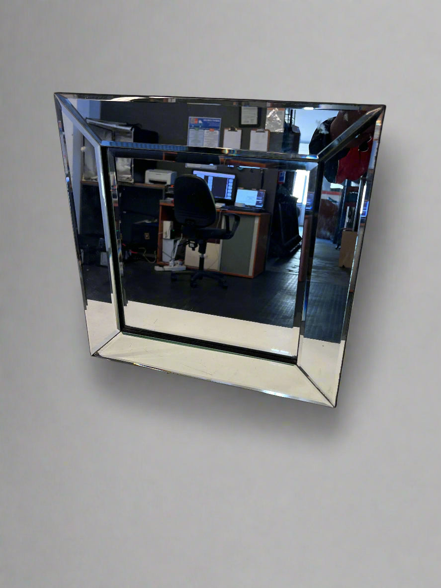 Stylish Square Mirror with Geometric Design - Minor Scratches - 40cm - 2ndhandwarehouse.com