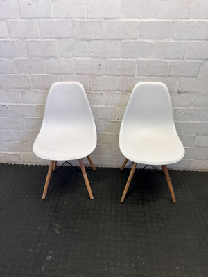 Stylish White Mid-Century Dining Chair