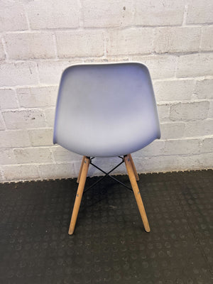 Stylish White Mid-Century Dining Chair