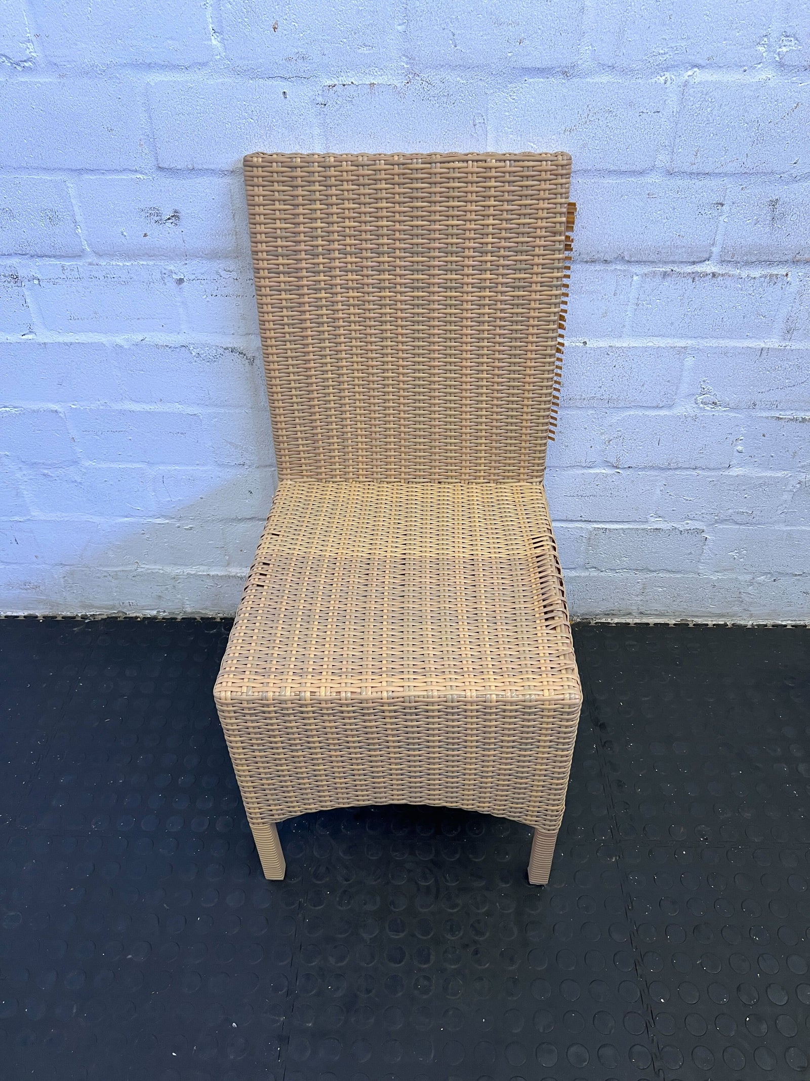 Stylish Woven Rattan Dining Chair – Natural Color with Minor Wear