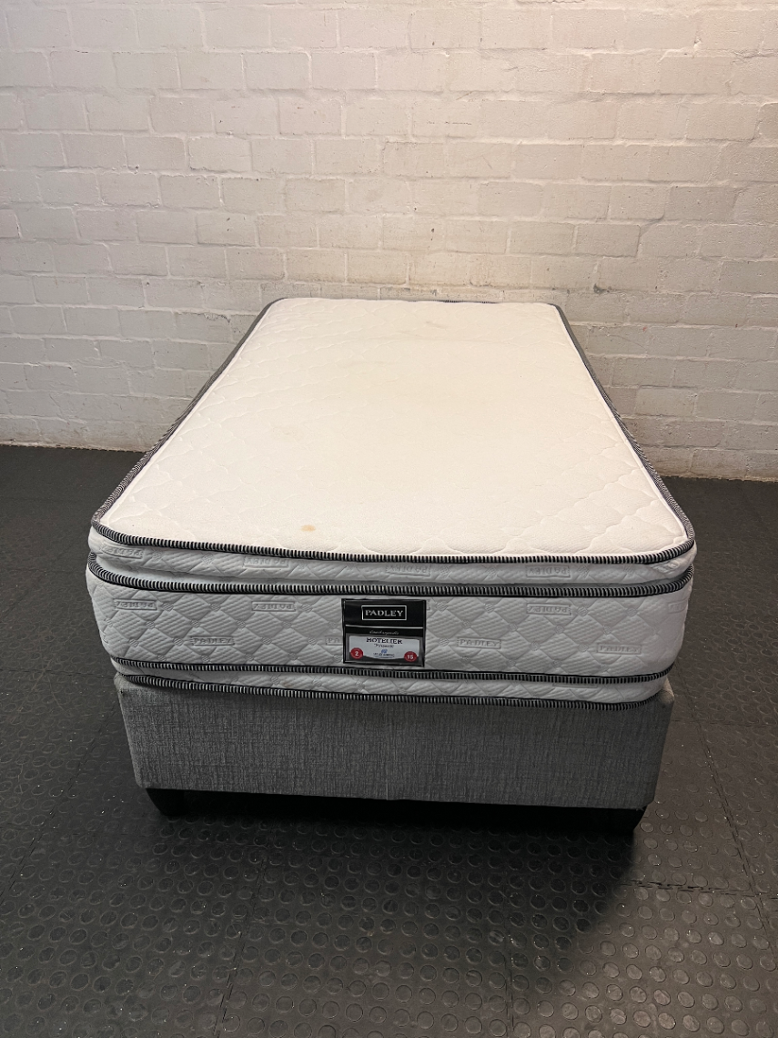 Three-Quarter Flippable Mattress and Grey Base Set — Great Condition