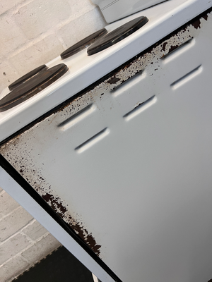 Univa 4-Plate Electric Stove - Failed Testing / Heavy Rusting - 2ndhandwarehouse.com