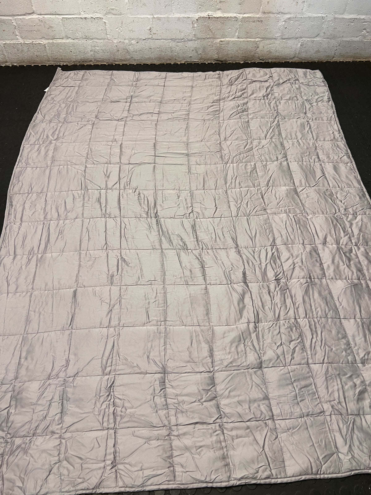 Versatile Grey Quilted Blanket/Duvet with Storage Bag - 2ndhandwarehouse.com