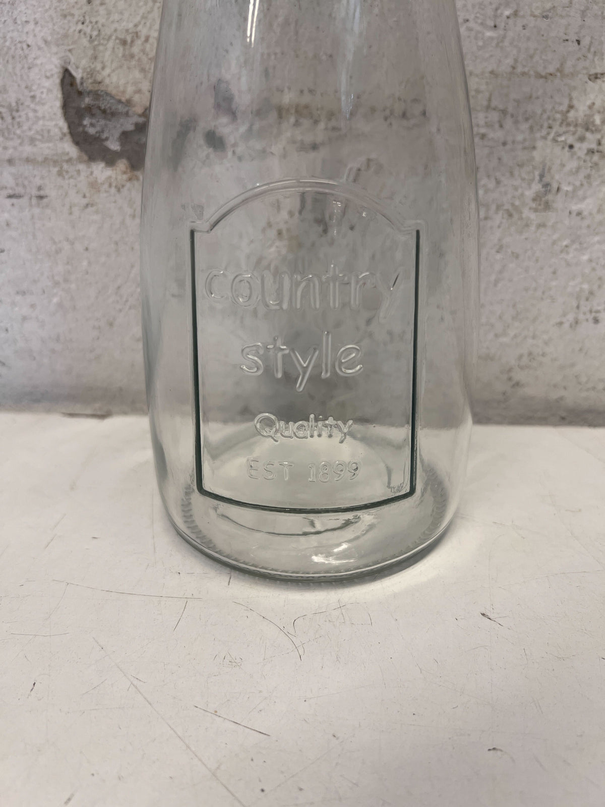 Versatile Humphrey Style Clear Glass Carafe - 2ndhandwarehouse.com