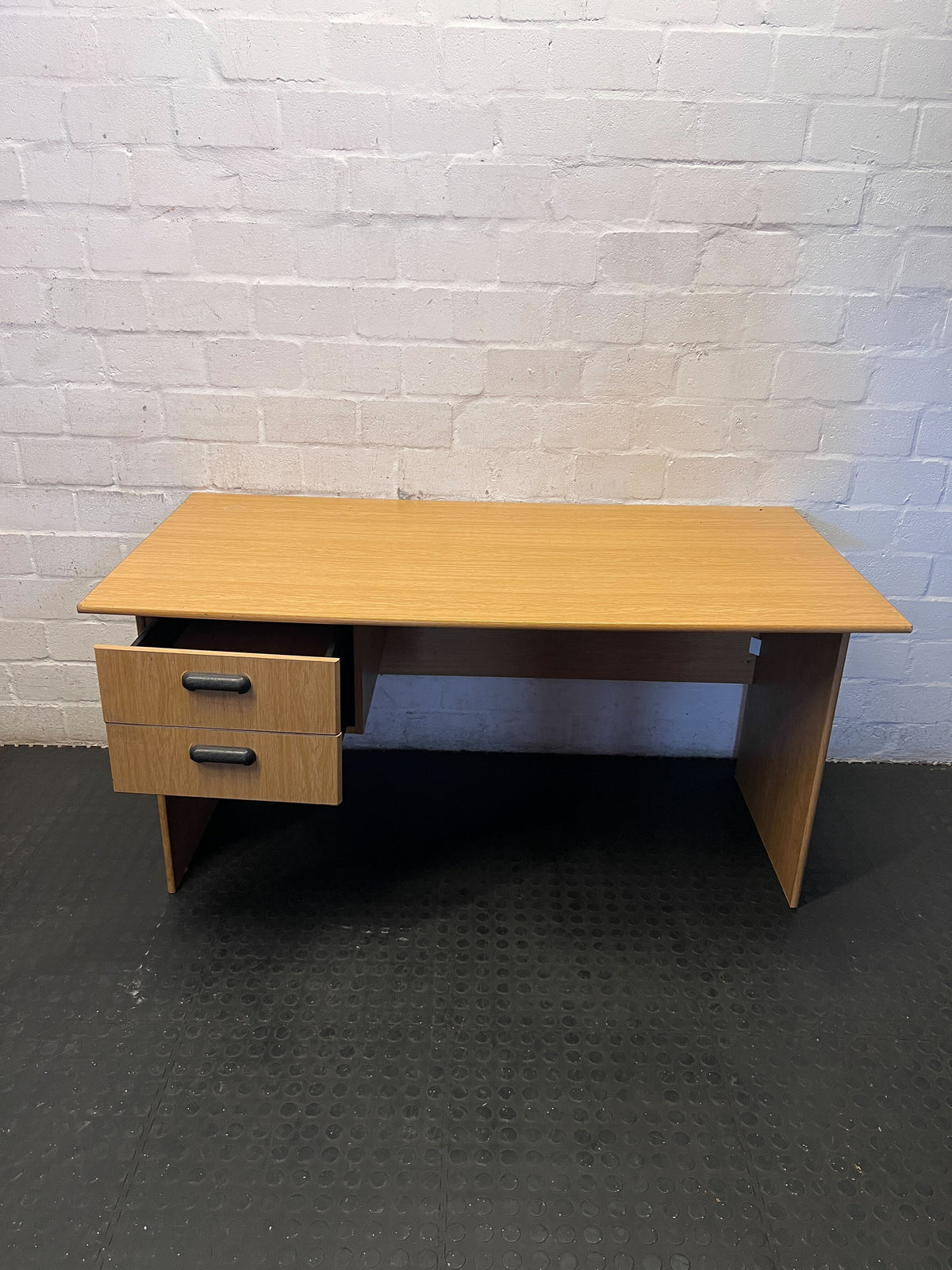 Versatile Light Wood Desk with 2 Drawers - Home Office & Study - Fair used - 2ndhandwarehouse.com