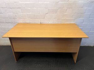 Versatile Light Wood Desk with 2 Drawers - Home Office & Study - Fair used - 2ndhandwarehouse.com