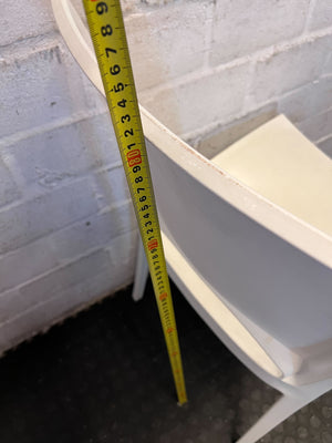 Versatile White Molded Dining Chair - 2ndhandwarehouse.com